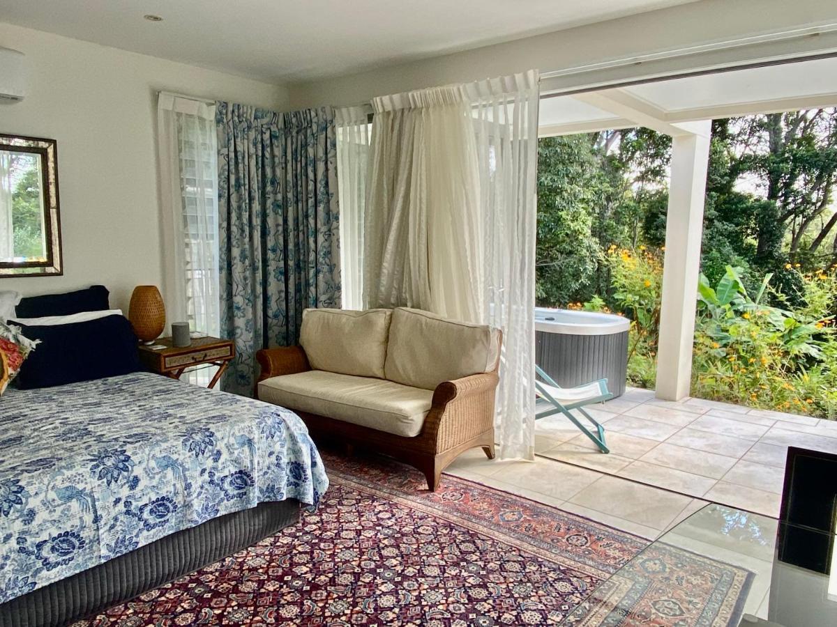 Ringtail Creek アラヤ ヴェルデ Bed & Breakfast エクステリア 写真